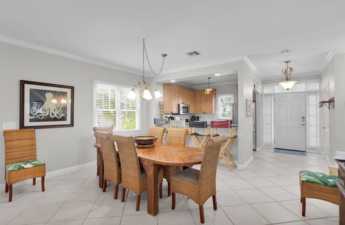 Key West House | ~ SEA VISTA ~ A waterfront dream with private heated pool and boat launch.