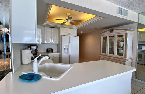 Marco Island Condo | Sea Winds 1506: Amazing Views from Corner unit condo!