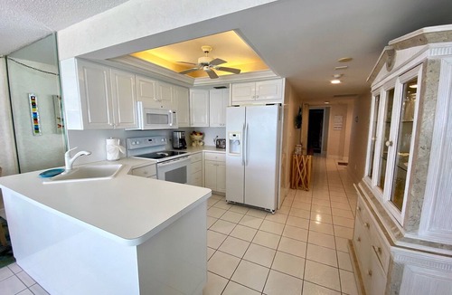 Marco Island Condo | Sea Winds 1506: Amazing Views from Corner unit condo!