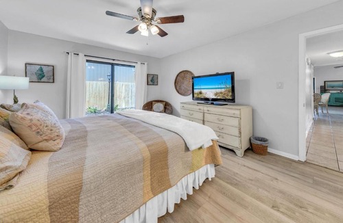 Miramar Beach House | Sea Your Gypsy - FREE BIKES & GOLF CARTS