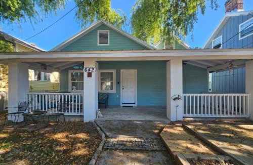 Cedar Key House | Seafoam Cottage - Beauty in the Heart of Cedar Key