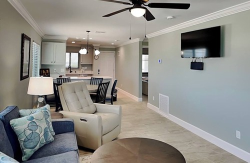 Mid Island Condo | Seaside 510 | Newly Updated, Top-floor Corner Condo w/Gulf Views
