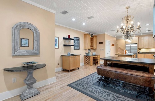 Seaside House | Seaside Gem Near Town Center - Beach & Pool Access