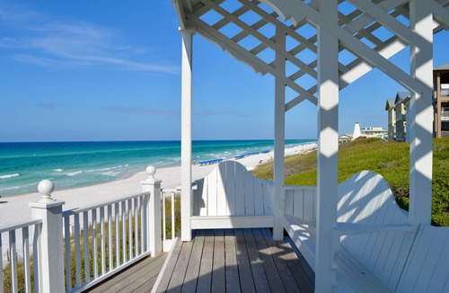 Seaside House | Seaside Guest Home 3 Mins to Beach & Seaside Ave, Prime Seaside Location