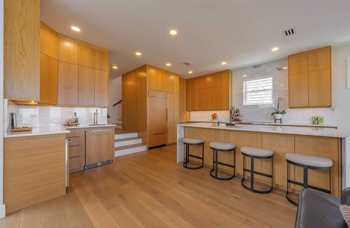 Jacksonville Beach House | Seaview Serenity - Team Joseph Ellen