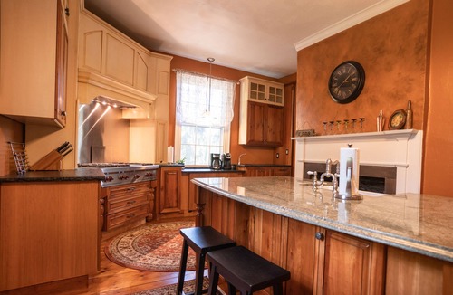 Newburgh House | Secluded Retreat. Perfect for West Point Families! Gourmet Kitchen!