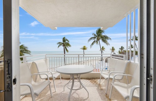 Lower Matecumbe Beach Condo | Second Floor Ocean View Studio – Gorgeous Waterfront Escape