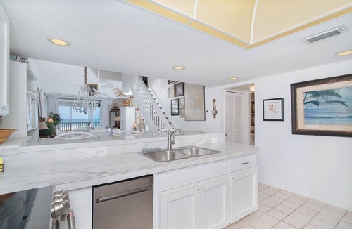 Palm Island Villa | Sensational view of the Gulf in this 3BR villa C2124B