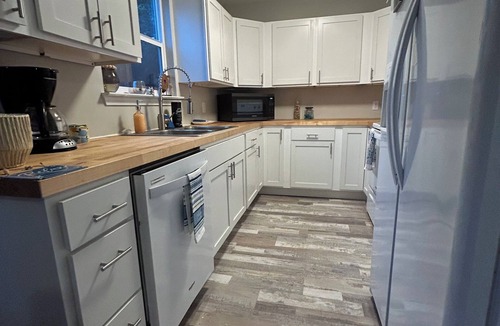 Lynn Haven Apartment | Serene and Peaceful 2-bedroom apartment in Lynn Haven with WiFi, AC