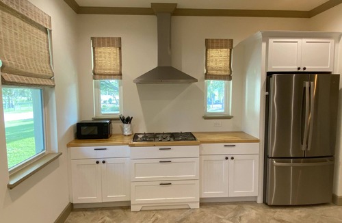 Roseland House | Serene coastal beauty located 1 block off the Indian River.