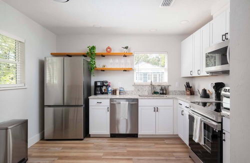 Gainesville House | Serene Place, Walk to UF, Stadium, Near Shands & Downtown