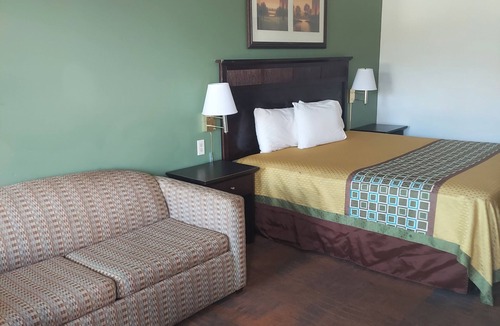 Jeffersonville Hotel | Shelaine Inn