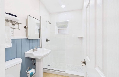 Parsuns To Cocoa Beach Apartment | Shell & Shore Coastal Retreat