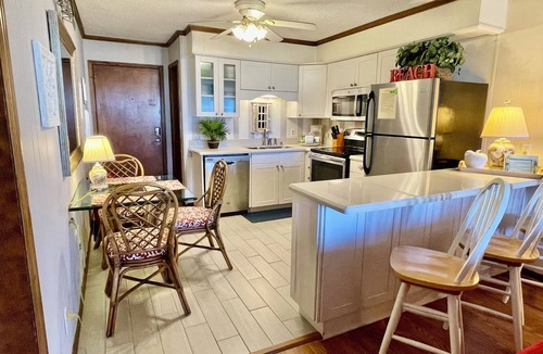 Myrtle Beach Condo | Shore Drive Escape! Oceanfront View! Steps to Beach, Heated Pool & Apache Pier!