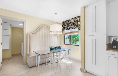 Holiday Isle House | Shoreline TH 4-1 | Lake View & Steps to Beach