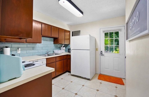Southside Apartment | Short Stay, Mid Term Rental or Stay As Long As You Wish