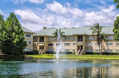 Florida Central Atlantic Coast Condo | Silver Lake Resort - 2BR Suite/Sleeps 6 - SUNDAY Check-in