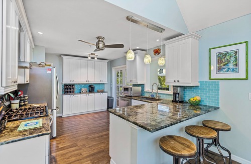 North Captiva House | Silverseas Cottage: Cozy 3BR Fall Retreat - Private Pool, Beach Access, 2 Carts
