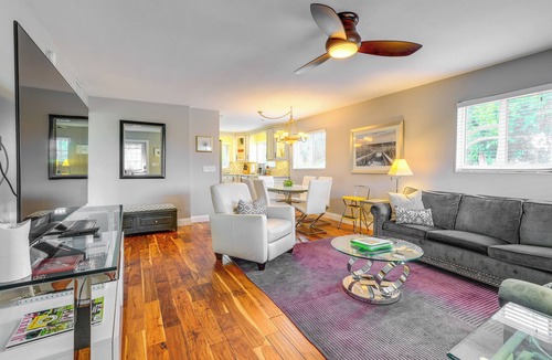 Singer Island Apartment | Singer Island Condo: Walk to Beach & Marina!