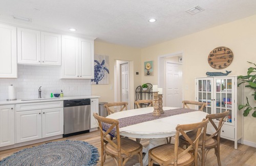 Cocoa Beach House | Sizzling Prices-COOL Summer Retreat