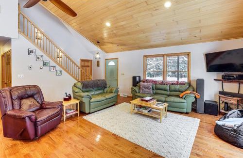 Boon House | Ski, Hike & Ride On-Site: 80-Acre Retreat in Boon