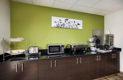 Valdosta Hotel | Sleep Inn & Suites Valdosta Mall Area