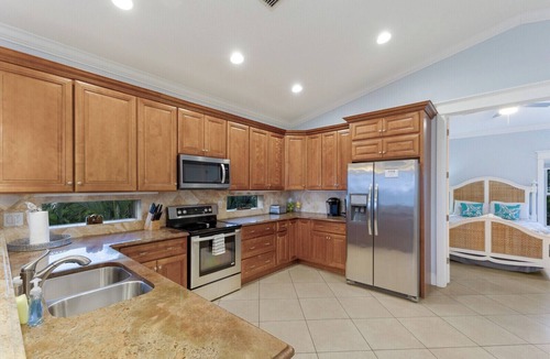 Bradenton Beach House | Sleeps 10 Beach-Bay Views Private Heated Pool Elevator Perfect location