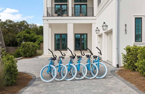 Seacrest House | Sleeps 22! Private Pool, LSV/Golf Cart, & GULF VIEWS! Steps to Beach!