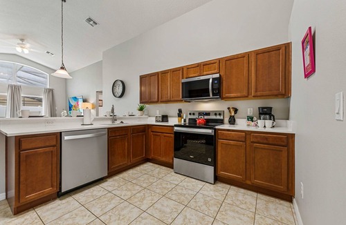 Veranda Palms House | Sleeps 8·Pvt Pool·Game Room·Clubhouse Amenities
