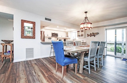 Captiva House | Snook Away - Six bedroom bay front home nicely updated
