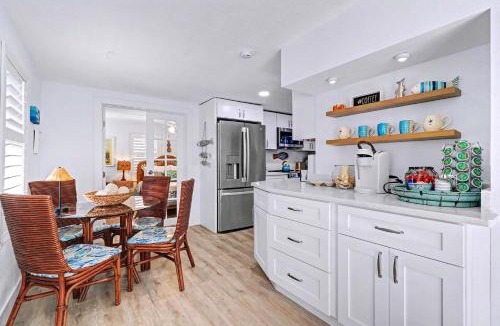 Madeira Beach House | Sol Mate Beach Cottage