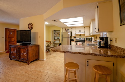 Homosassa House | Sonny Springs - Waterfront House on Homosassa Deep Canal with Dock!