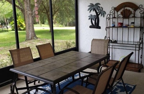 Homosassa House | Sonny Springs - Waterfront House on Homosassa Deep Canal with Dock!