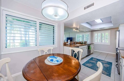 Belleair Beach Condo | Sonrisa 1, Beachfront Condo in Belleair Beach