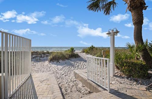 Belleair Beach Apartment | Sonrisa Unit-3/Lovely Condo , 2 Bedrooms-2Baths