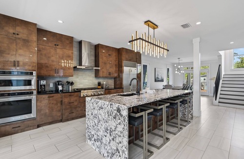 Seagrove Beach House | Sophisticated 5 BR, Bikes, & Private Beach Access + Under New Management