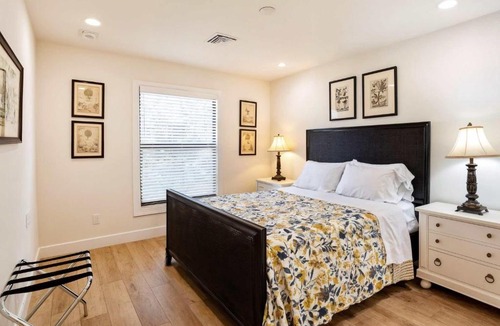 Naples Park House | Sorrento - Spacious 5BR 4,5BA Home with Private pool & hot tub, ideal for families and groups! Pet friendly with plenty of comfort and space, Short walk to Delnor Wiggins Beach, close to Naples attractions!