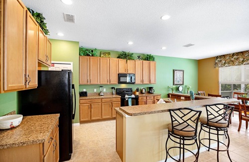 Watersong House | SOUTH Facing Pool for Ultimate Sunshine! Family Fun! Close 2 Disney! 417