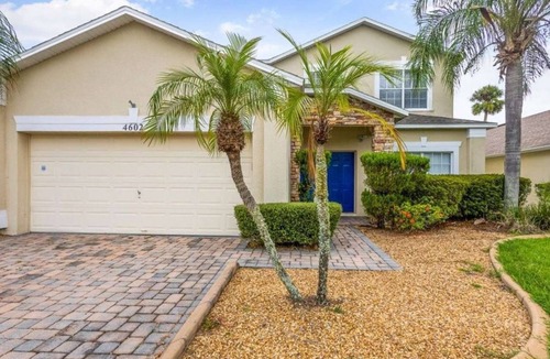 Cumbrian Lakes House | South facing pool home, gated community, 10 mins to Walt Disney World Resort!