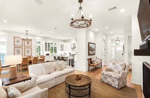 Gulfview Heights House | SOUTH OF 30A~Walk to beach~4 Bikes!POOL! Sleeps 10