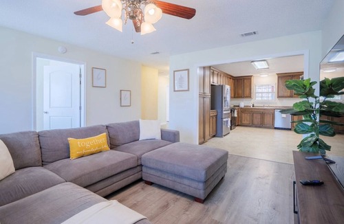 Hahira House | Southern Pines Hideaway – Peaceful Hahira Stay