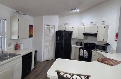 Citrus Park House | Spacious 2-bedroom pool house in Citrus park centrally located