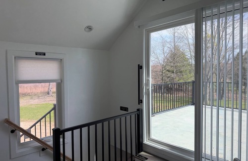 Stone Ridge House | Spacious 2-bedroom house in Stone Ridge with outdoor patio with beautiful view.