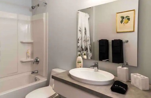 Norwalk Apartment | Spacious 2bd 5min from Sono