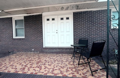 Gracewood House | Spacious 3-Bedroom Home with Warm, Welcoming Charm, THE HAPPY HAVEN