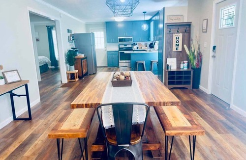 Lyons House | Spacious 3Bed, 2Bath Home for Corporate Stays, Contractors/Healthcare Providers