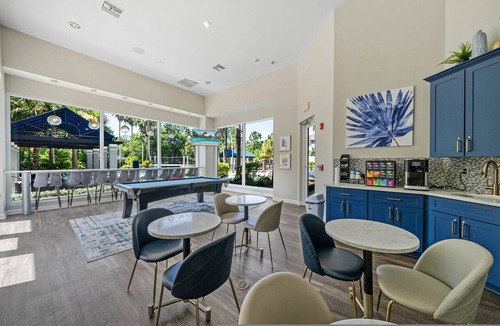 Westchase Apartment | Spacious 3BR/2BA w/Pool + Gym | Near Airport #4