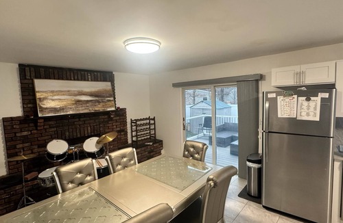 Central Islip House | Spacious 3BR Family Home Near Everything