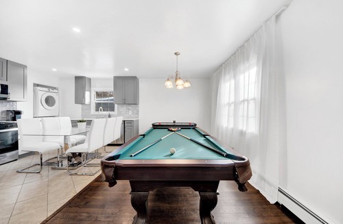 White Plains House | Spacious 3BR Home Game Room Free Parking Near NYC