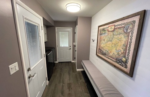 Delhi House | Spacious 4 Bedroom, 2.5 Bath in Catskills and Close to Oneonta/Cooperstown